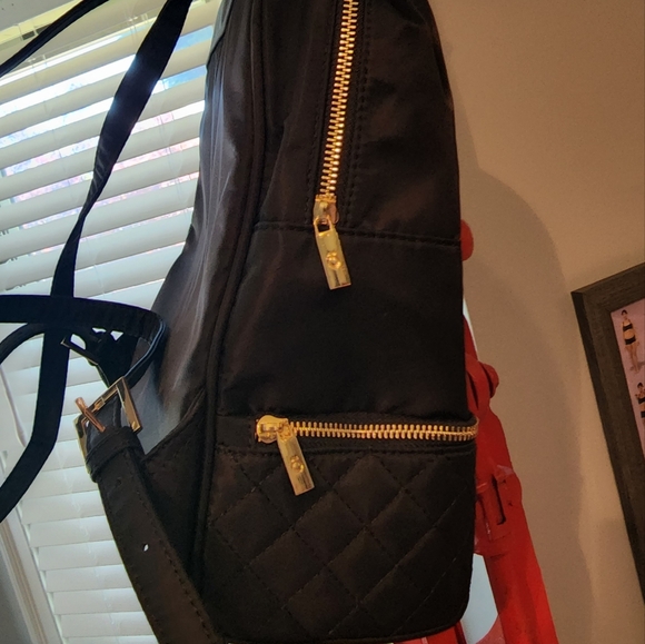 DōTerra mini backpack - Picture 3 of 6